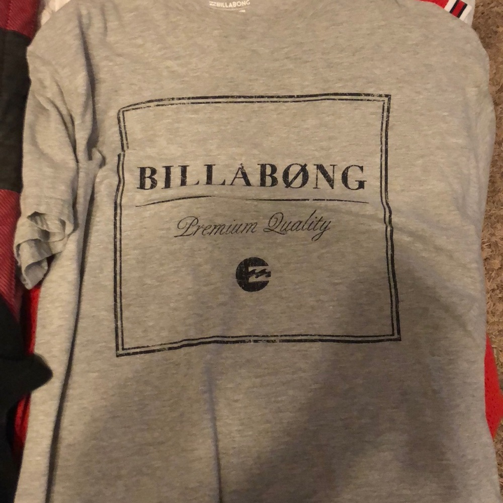 Billabong t shirt
